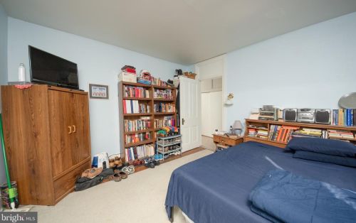 113 Walnut St, Lancaster PA  17602-2451 exterior