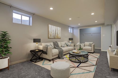 961 Cortez St, Denver CO 80221-3561 exterior