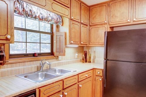 125 Oak Leaf Dr, Stockbridge GA  30281-4998 exterior