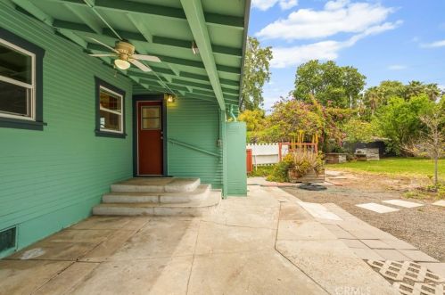 5766 Grand Ave, Riverside CA  92504-1300 exterior