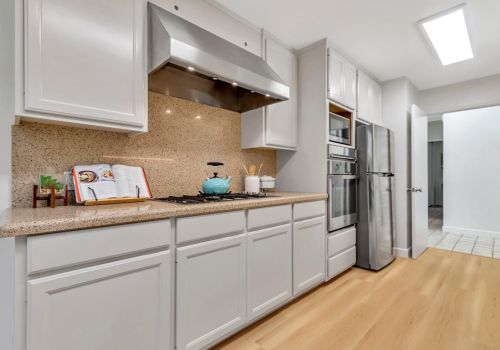 1888 Farndon Ave, Los Altos CA 94024-6948 exterior