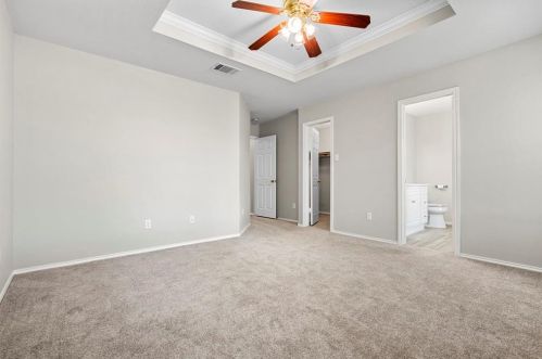 105 Rodeo Cv, Uhland TX 78640-5577 exterior