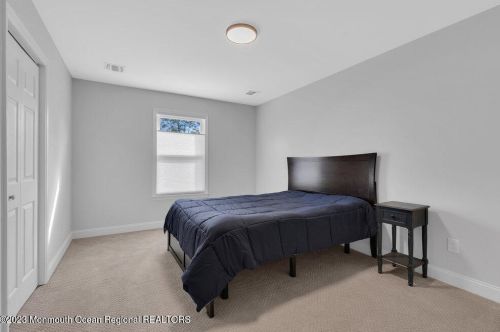 165 New Monmouth Rd, Middletown NJ  07748-2232 exterior