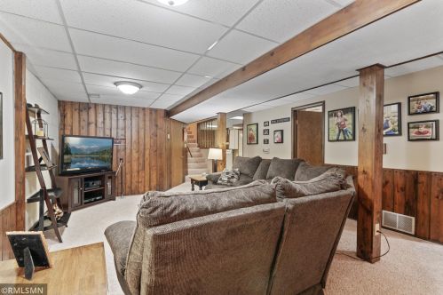 789 Heather Dr, Saint Paul MN  55126-3117 exterior