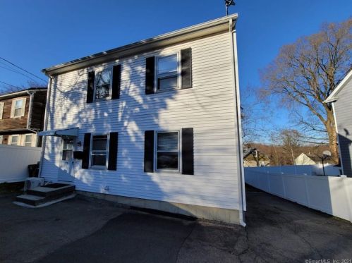 9 Spring Hill Ave, Norwalk, CT 06850-3021