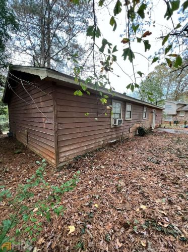 675 Lakeridge Dr, Conyers GA  30094-2676 exterior