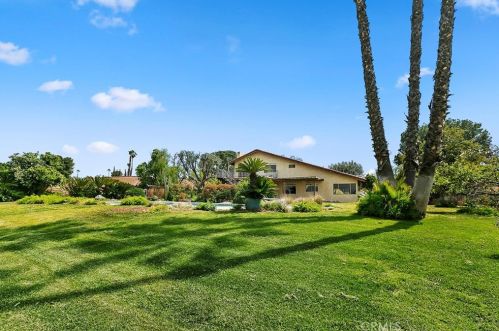 16350 Rancho Escondido Dr, Riverside CA  92506-5816 exterior