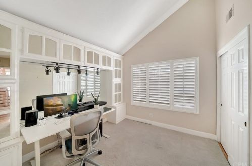 3561 Windspun Dr, Huntington Beach CA  92649-2027 exterior