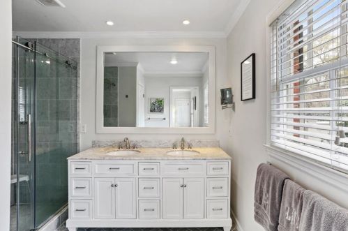 565 Mnr Rdg Dr, Atlanta GA  30305-3511 exterior
