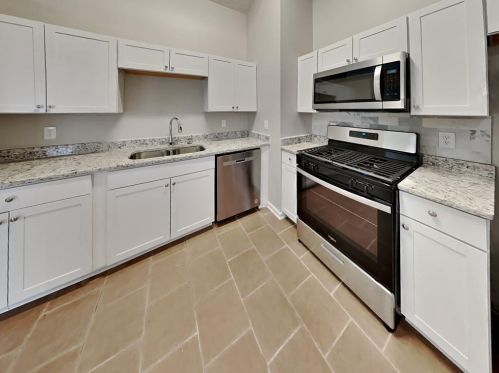 6173 Pembroke Dr, Rex GA  30273-1245 exterior