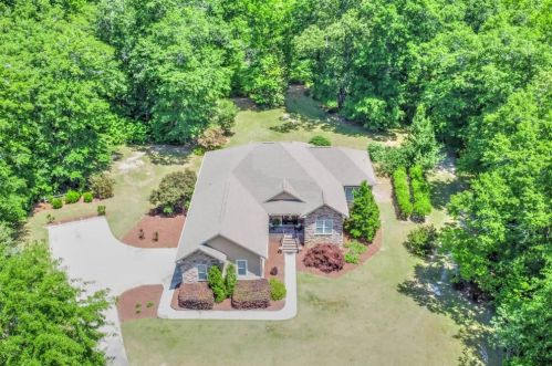 388 Summer Creek Dr, Graniteville, SC 29829-3439