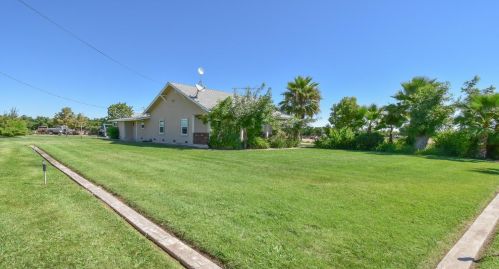 7337 Gilbert Rd, Valley Home, CA 95361-2211