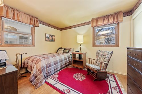 229 58th St, Willowbrook IL  60514-1711 exterior