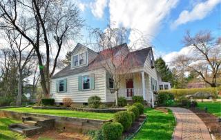 72 Northfield Rd, Millington, NJ 07946-1325