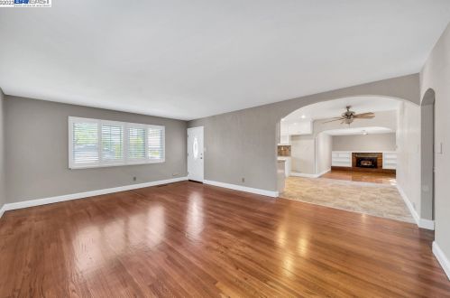 240 Hillcrest Ave, Livermore, CA 94550-3456