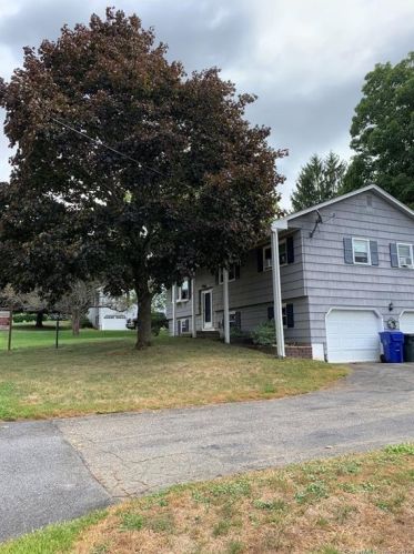 271 Meadowview Dr, Torrington CT  06790-3439 exterior