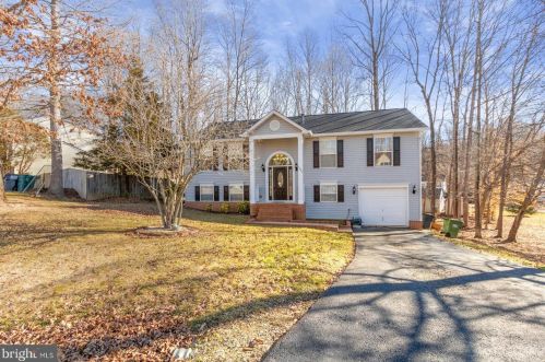 11003 Surry Woods Ct, Fredericksburg, VA 22407-5075