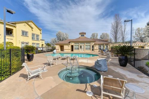 1317 Vessona Cir, Folsom, CA 95630-8729