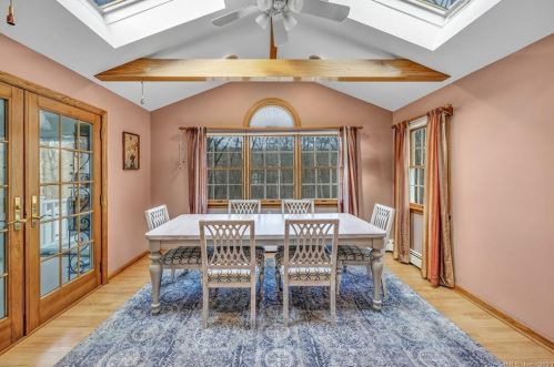 23 Treeland Rd, Huntington CT  06484-2730 exterior