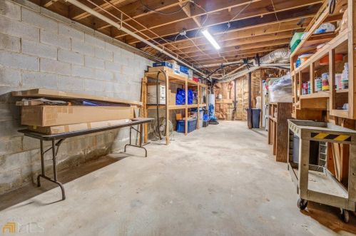 1250 Pine Knoll Ln, Conyers GA  30013-1246 exterior