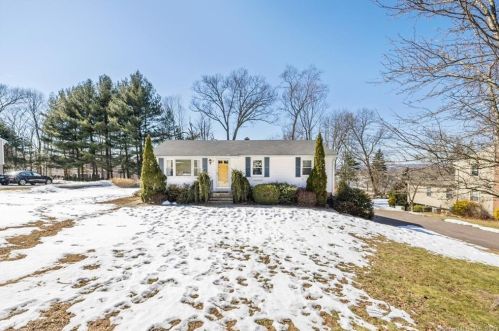 44 Faye Ln, Southington, CT 06489-4610