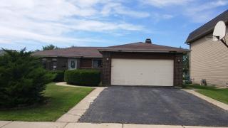 140 Richard Ct, Addison IL  60101-3215 exterior