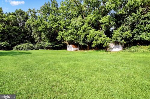 1550 Trindle Rd, Carlisle PA  17015-9759 exterior