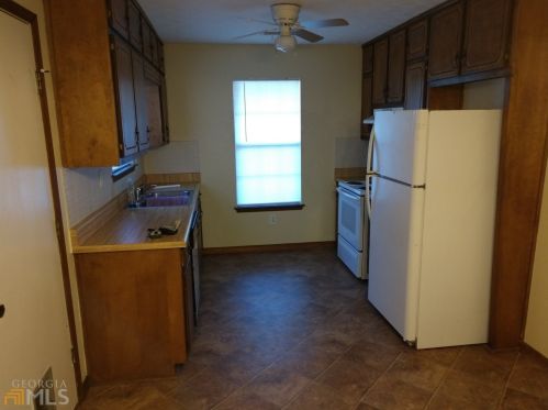 104 Richard Way, Stockbridge GA  30281-3002 exterior