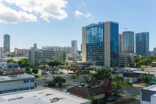 1125 Young St, Honolulu HI  96814-1917 exterior