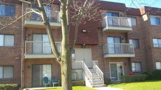 715 Central Rd, Mount Prospect, IL 60056-6507