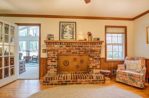 1250 Pine Knoll Ln, Conyers GA  30013-1246 exterior