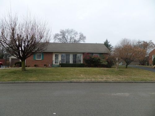 913 Glenmore Dr, Salem, VA 24153-5522
