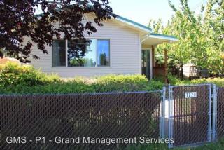 1320 Lake Rd, Lakeside OR  97449-9644 exterior