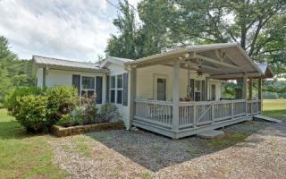 2123 Johnny Gap Rd, Suches, GA 30572-1827
