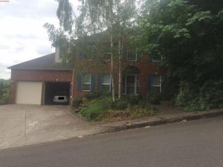 1698 Mcbrod Ave, Portland, OR 97222-7490