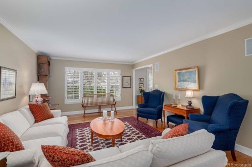 7099 Hinsdale Pl, Englewood, CO 80112-1610