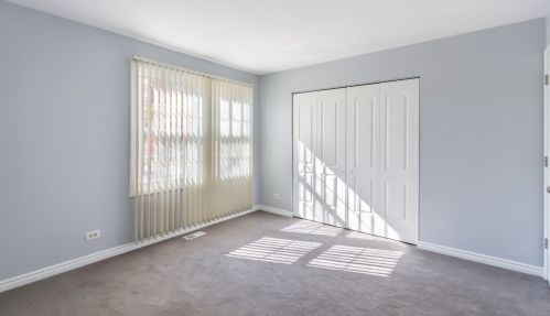 1109 Rockport Dr, Carol Stream IL  60188-2984 exterior