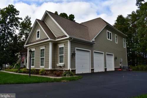 11205 Bluffs Vw, Spotsylvania, VA 22551-8935