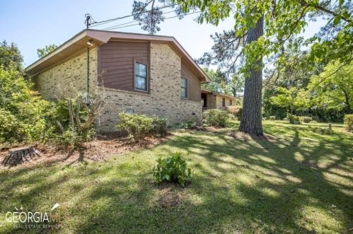 304 Belmont Dr, Warner Robins GA  31088-5546 exterior