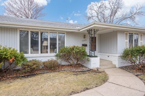 7304 Wooddale Ave, Minneapolis, MN 55435-4158