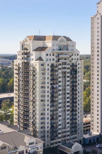 795 Hammond Dr, Atlanta GA  30328-5517 exterior