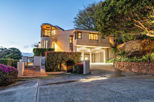 3210 Diamond Head Rd, Honolulu HI  96815-4722 exterior