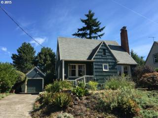 6416 Montana Ave, Portland, OR 97217-4854