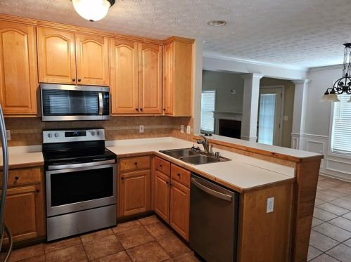110 Rose Walk Dr, Porterdale, GA 30016-7718