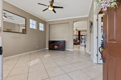 792 Dody Dr, Manteca, CA 95337-8973