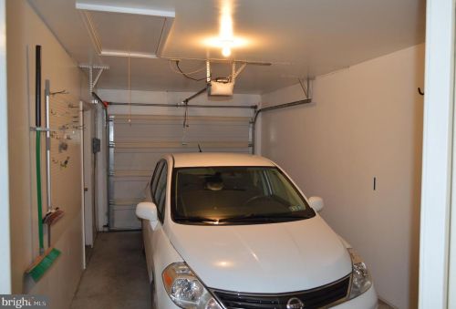 28 Garland Ct, Carlisle PA 17013-4409 exterior