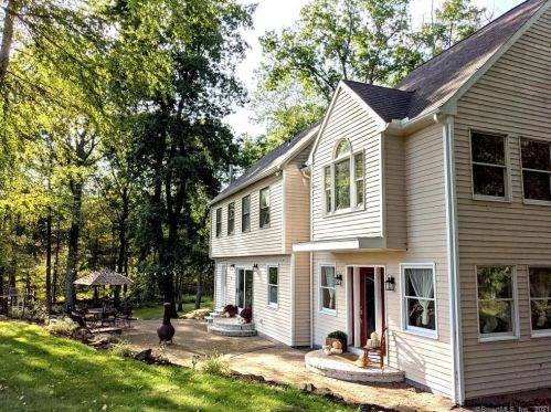 1015 Wallingford Rd, Cheshire, CT 06410-2911