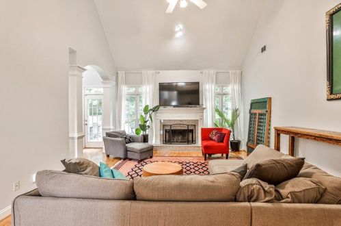 2491 Emerald Ridge Ct, Atlanta GA  30345-1600 exterior
