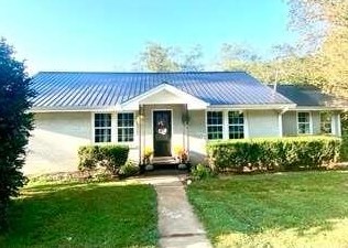 230 Danielsville St, Jefferson, GA 30549-1510