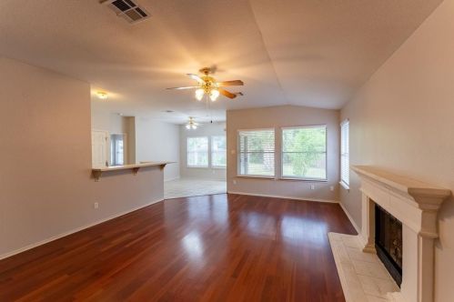 4337 Bremner Dr, Austin TX  78749-3642 exterior